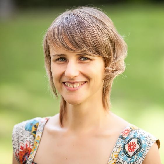 ilnamo novenyi hajfestés tanfolyam fodrászmester